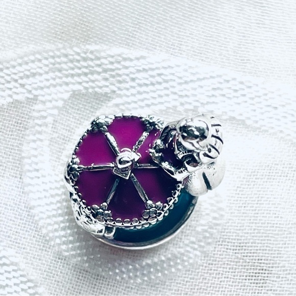 🎂 NWOT Alice & Cheshire Cat Birthday Cake Charm – Alice in Wonderland ✨ - Picture 10 of 13